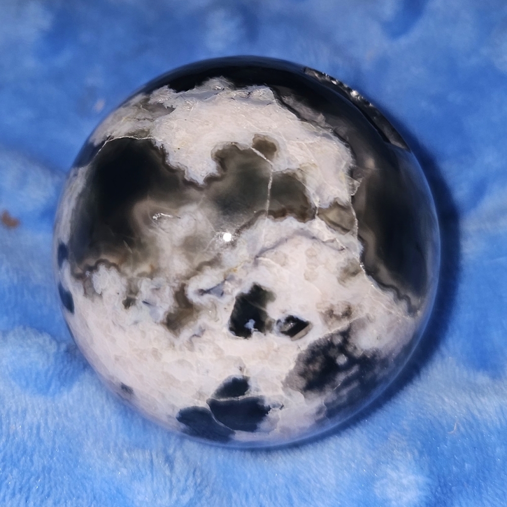 45mm, 118g, Black Cherry Agate Sphere, NWT!